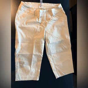 Plus Size Carroll Reed Cropped Capris Pants- Size 20W